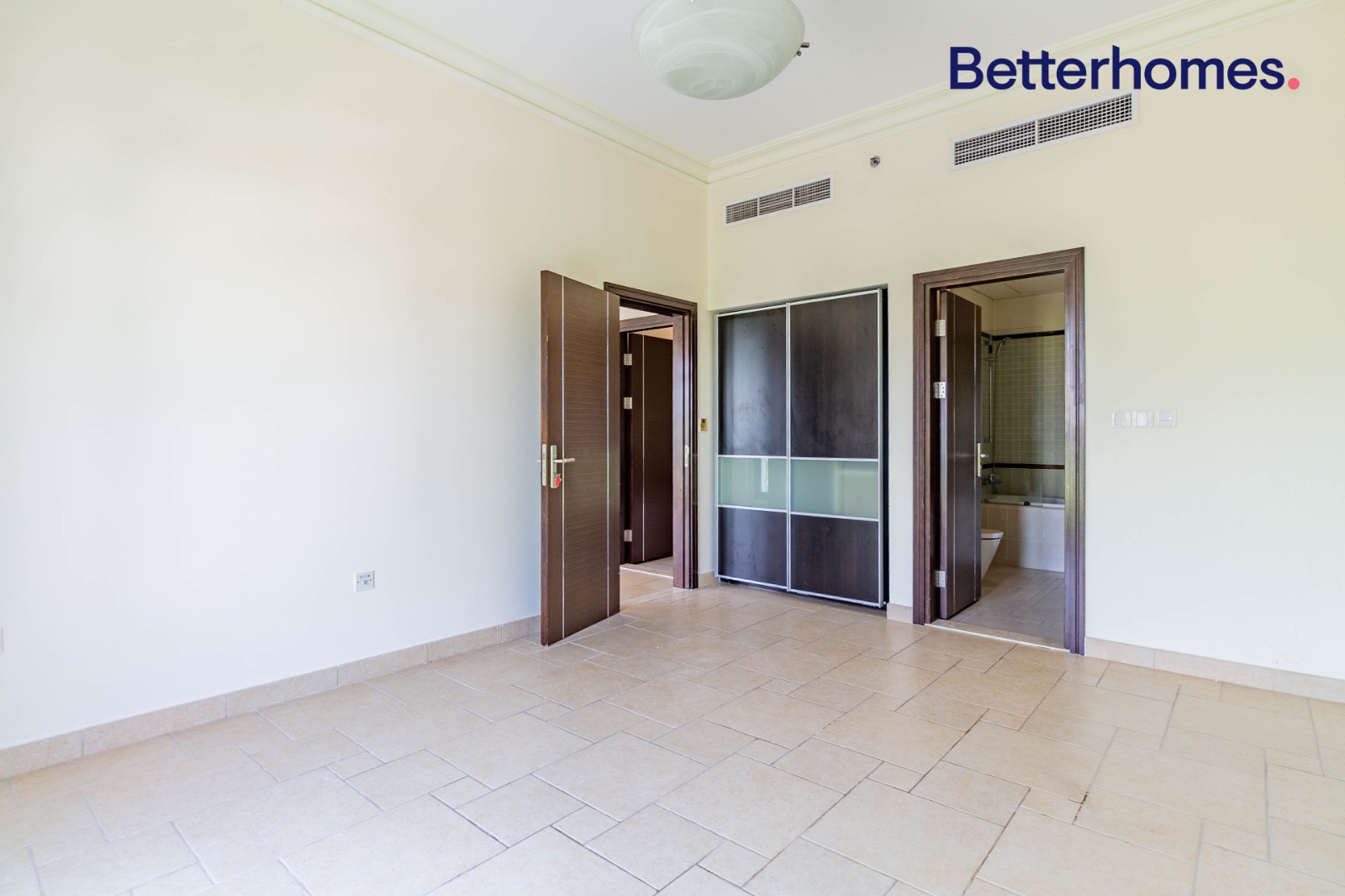 HIGH DEMAND | SEMI FURNISHED | 2 BEDROOMS - photo 2