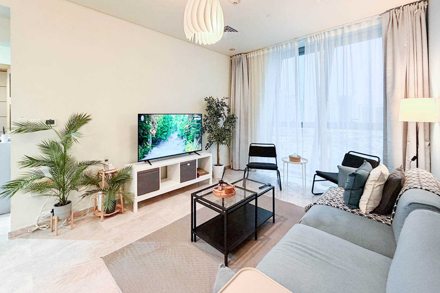 MODERN | 2 BEDROOMS | FF | PRIME LOCATION