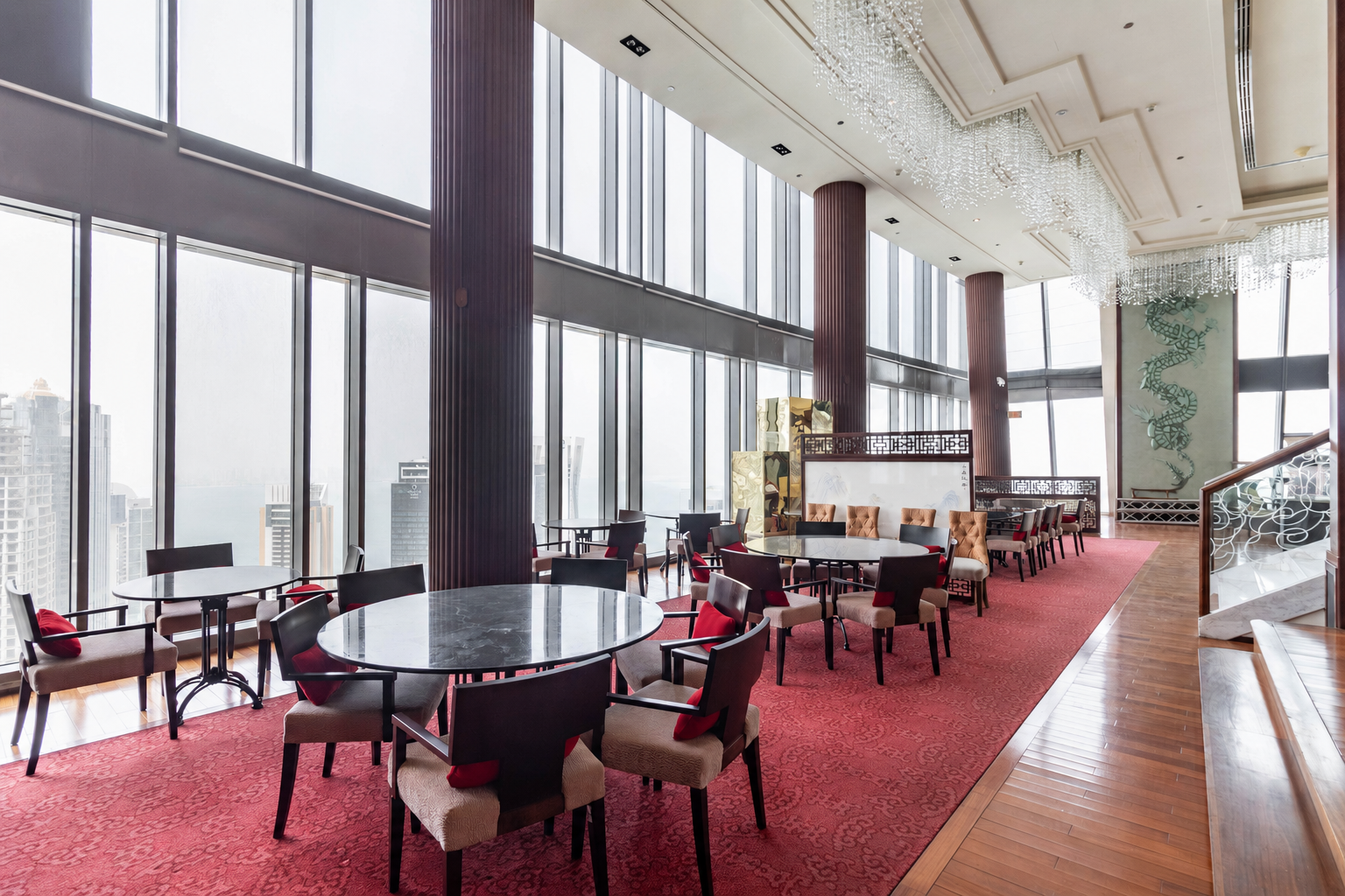 FULLY EQUIPPED RESTAURANT SPACE | PANORAMIC VIEW