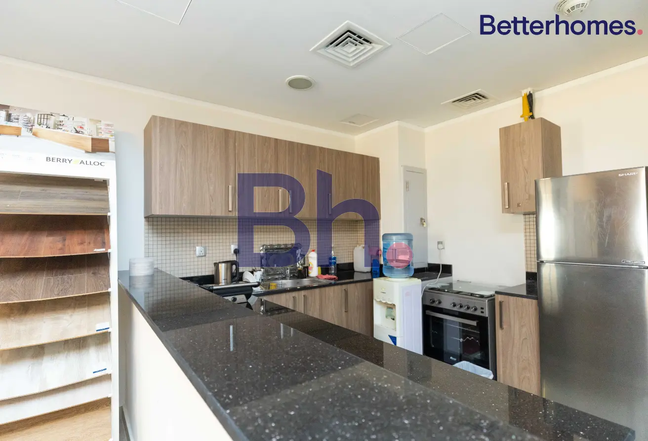 INVESTOR DEAL | 1BR UN FURNISHED | FOX HILLS