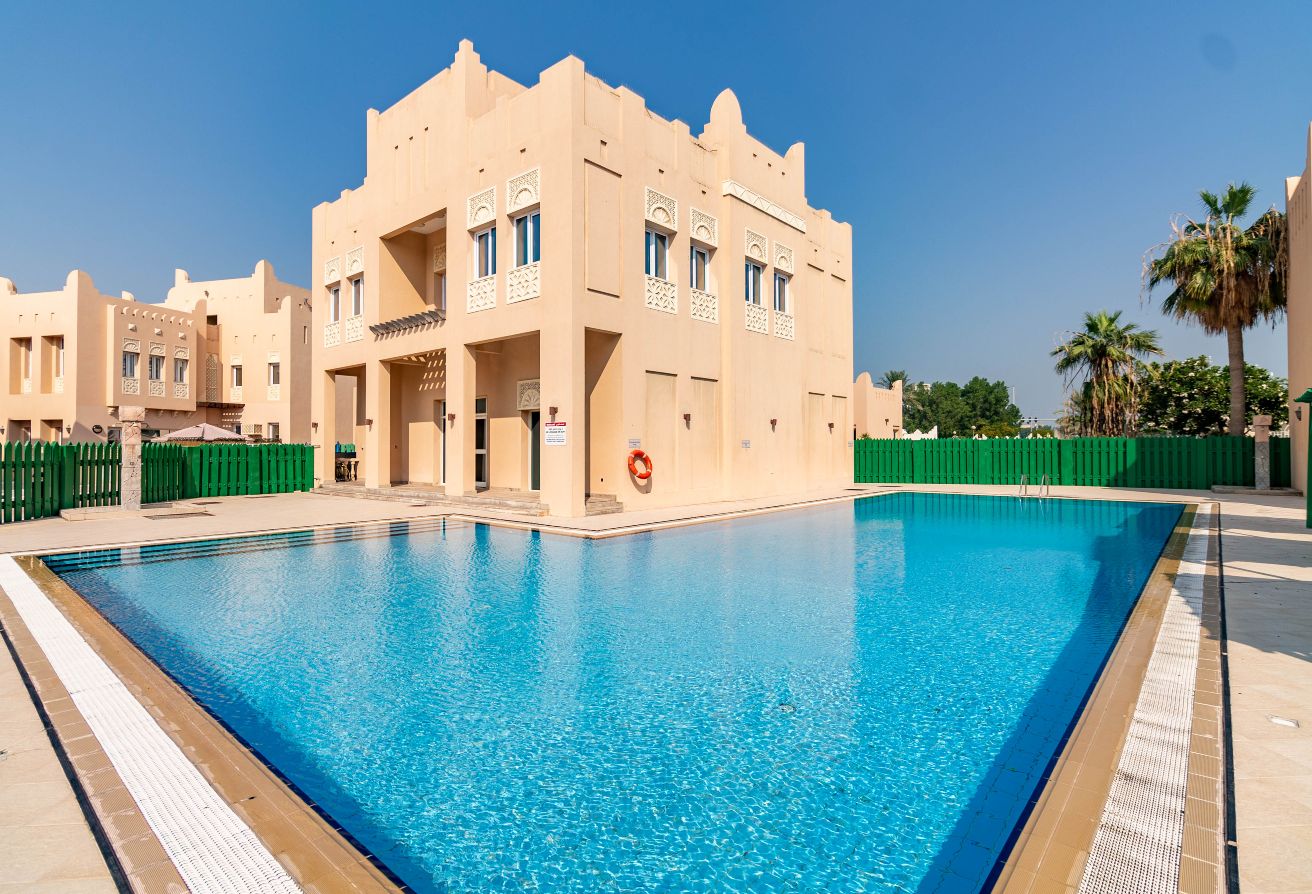 MODERN VILLA | 4 BEDROOMS + MAID | WESTBAY LAGOON