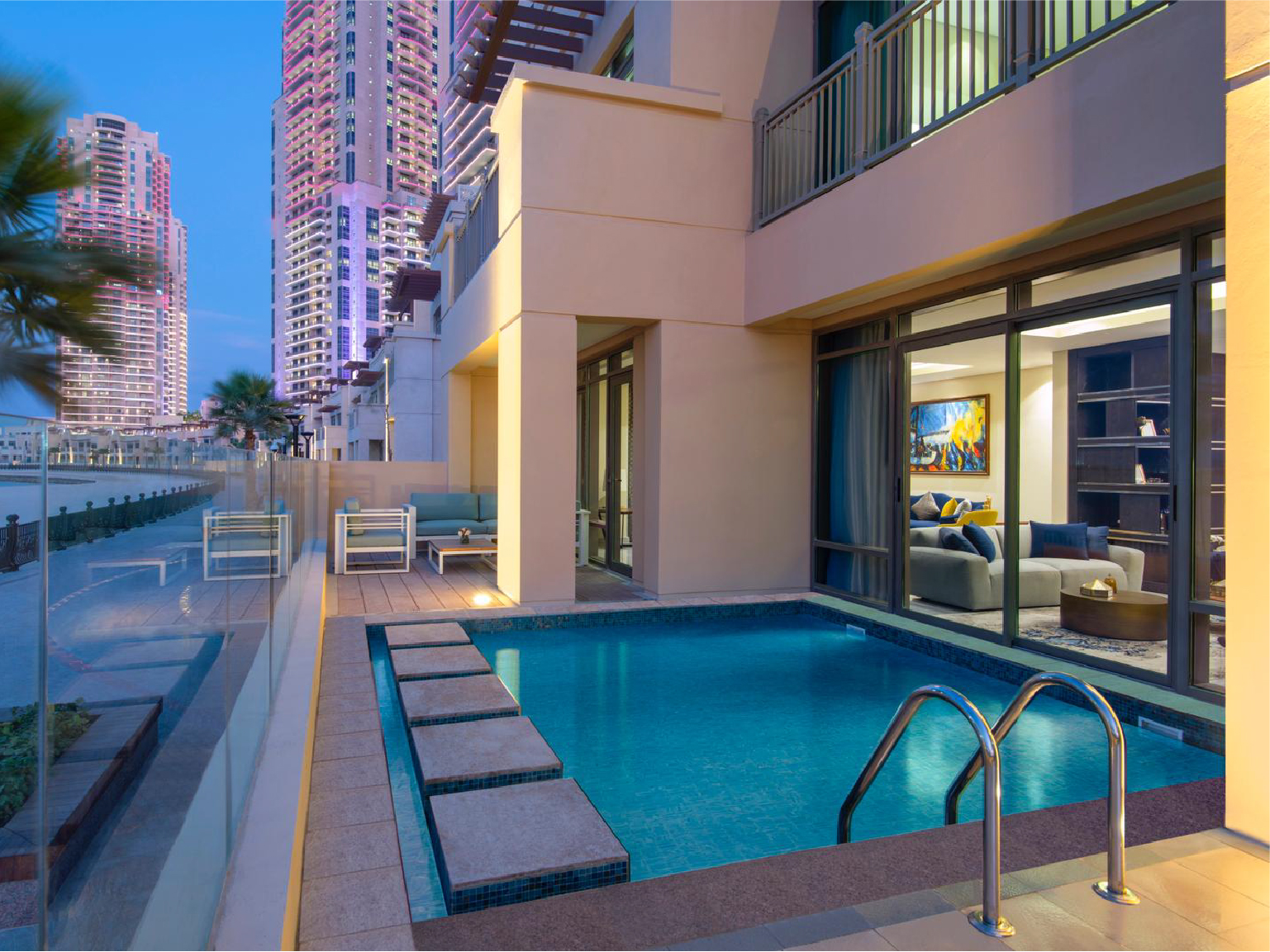 Elegant FF 5BR Beach Front Villa + Private Pool
