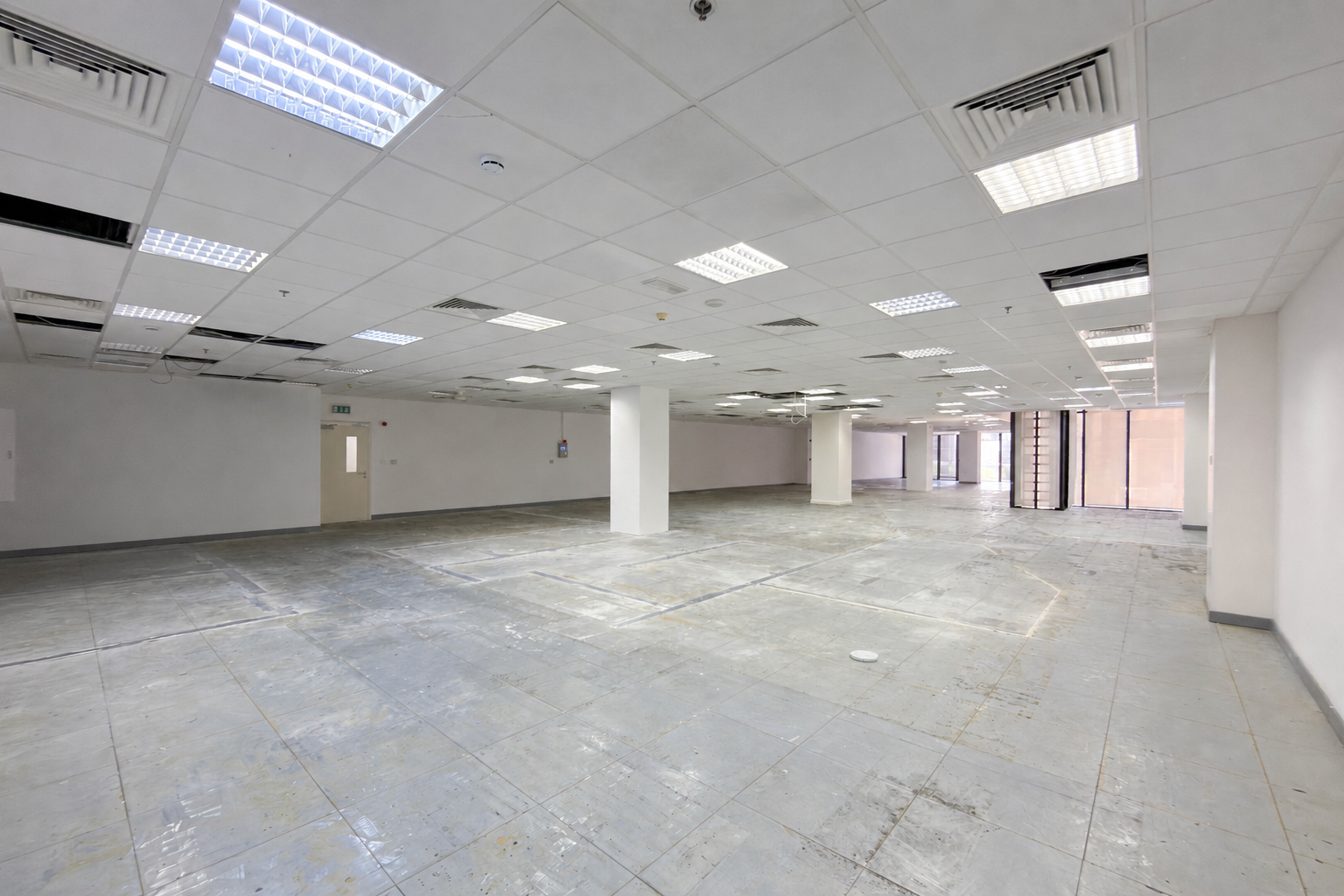 FITTED COMMERCIAL OFFICE SPACE | READY TO MOVE