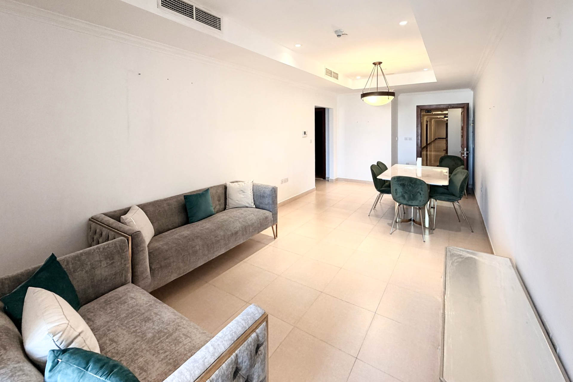 1 BHK | COZY | BALCONY | BILLS INCLUDED | ELEGANT