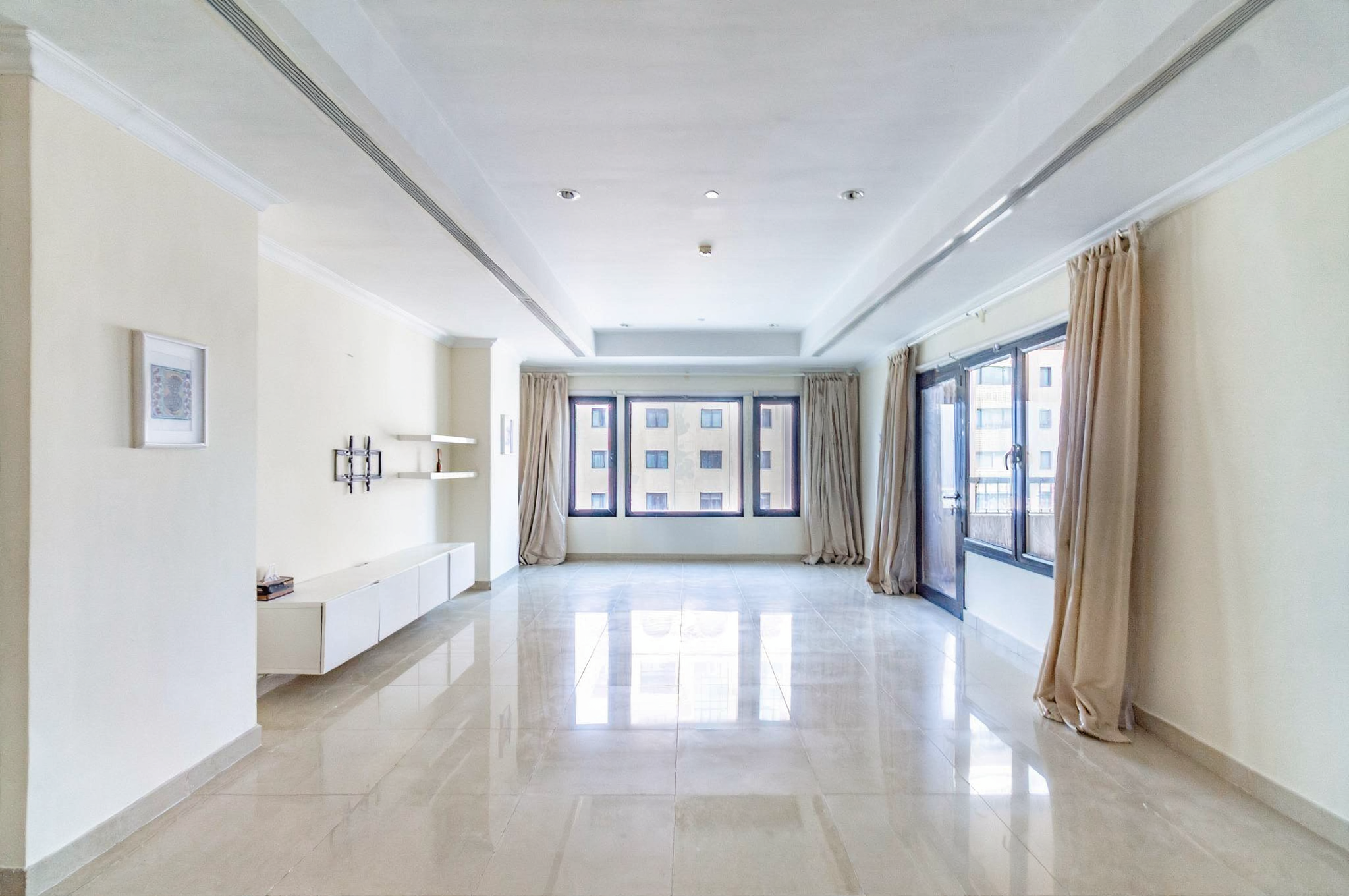 1+ OFFICE | SPACIOUS | BALCONY | MARINA VIEW |COZY