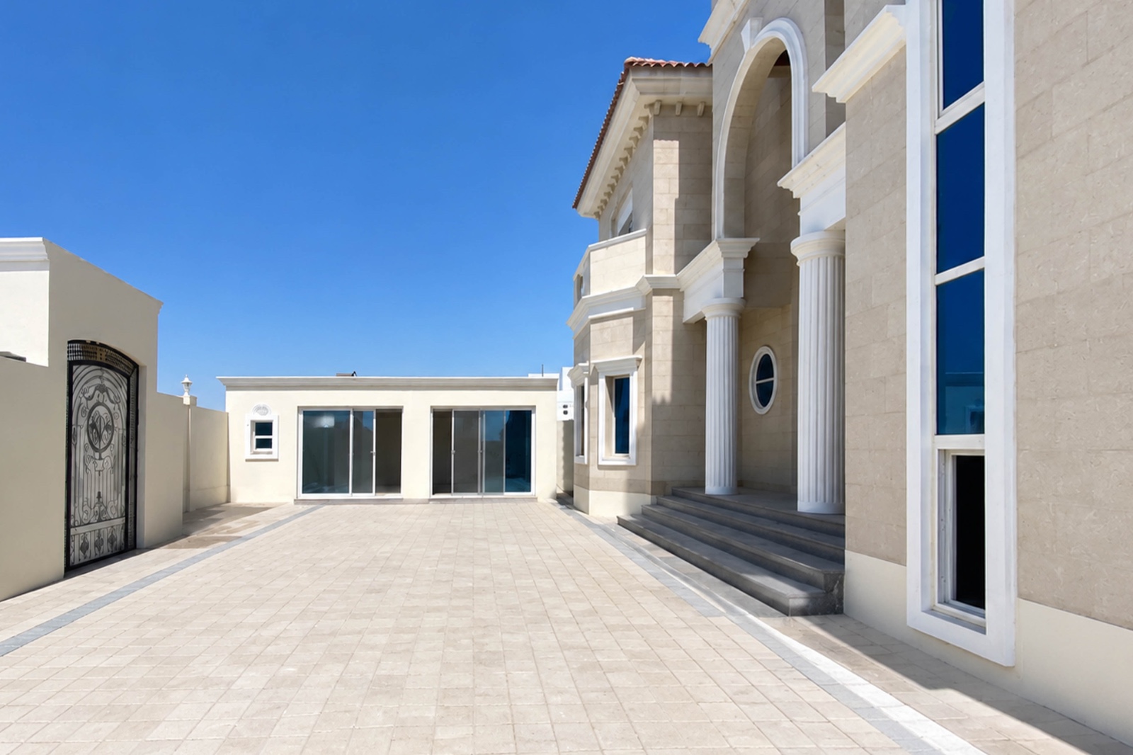 Standalone Villa For Sale in Lusail