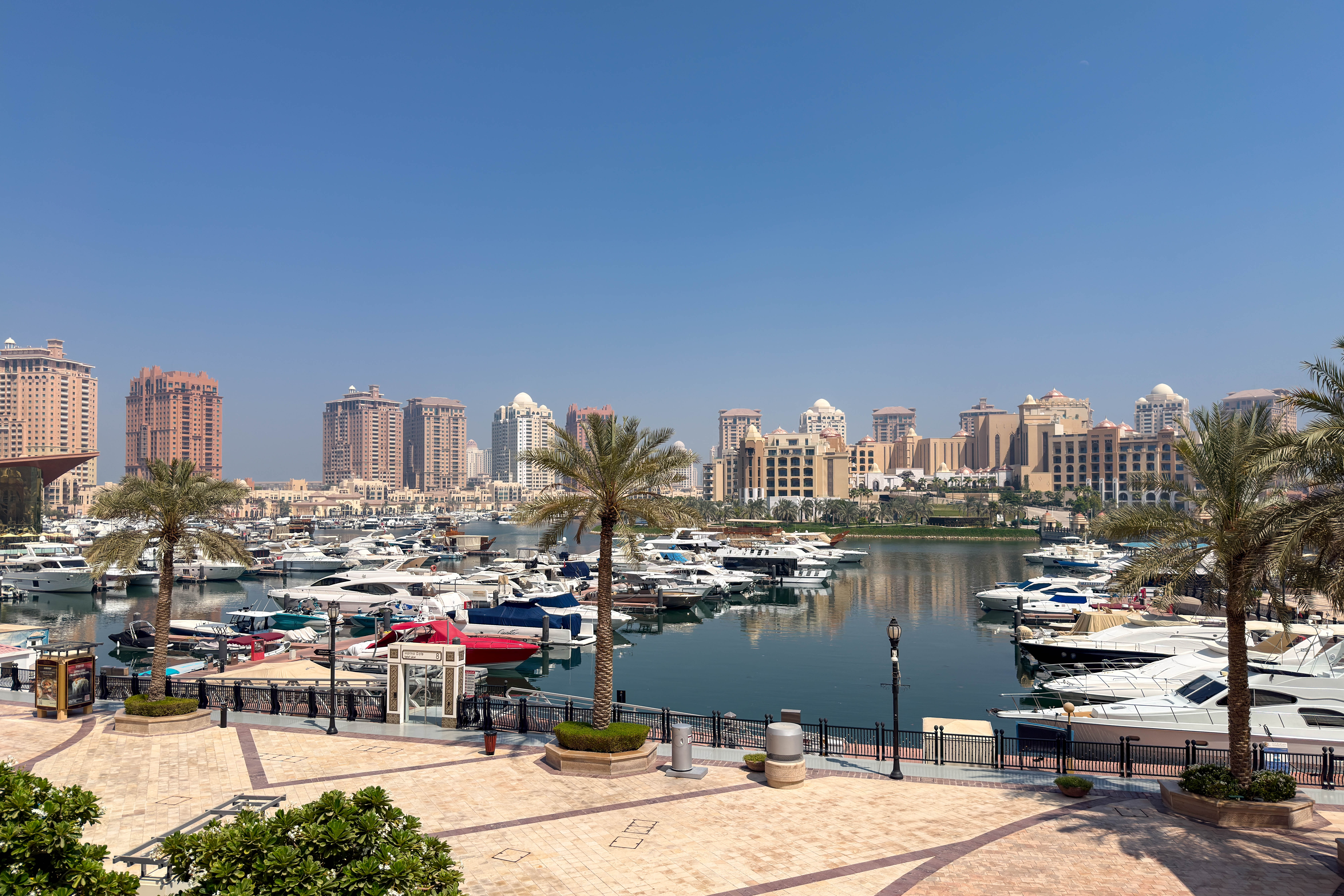 Direct Marina | 4 + Maid | Triplex