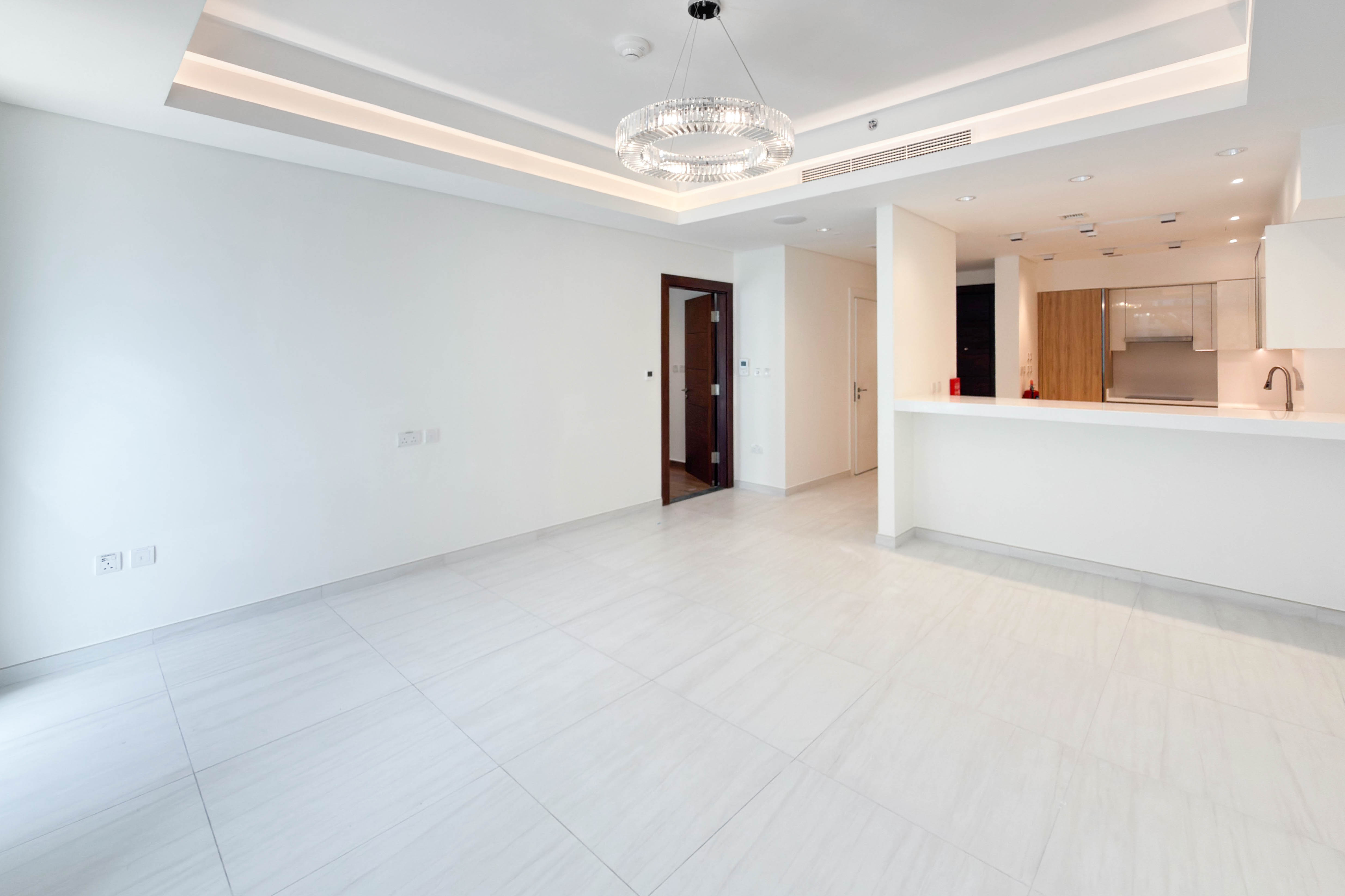 LUXURY LIVING | 1BR | GEWAN ISLAND