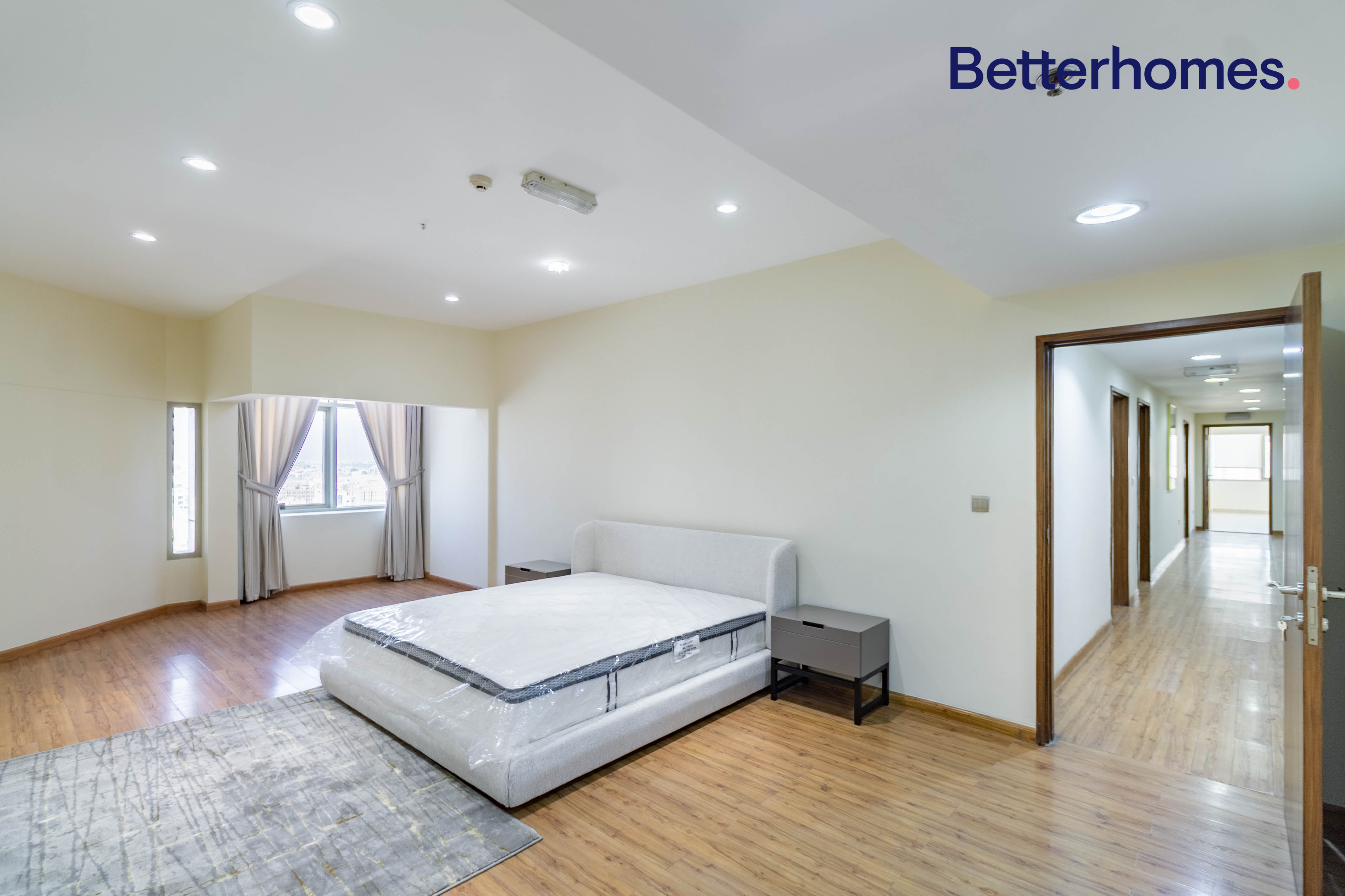 EXCLUSIVE | 3 BEDROOMS| FULLY FURNISHED - photo 2