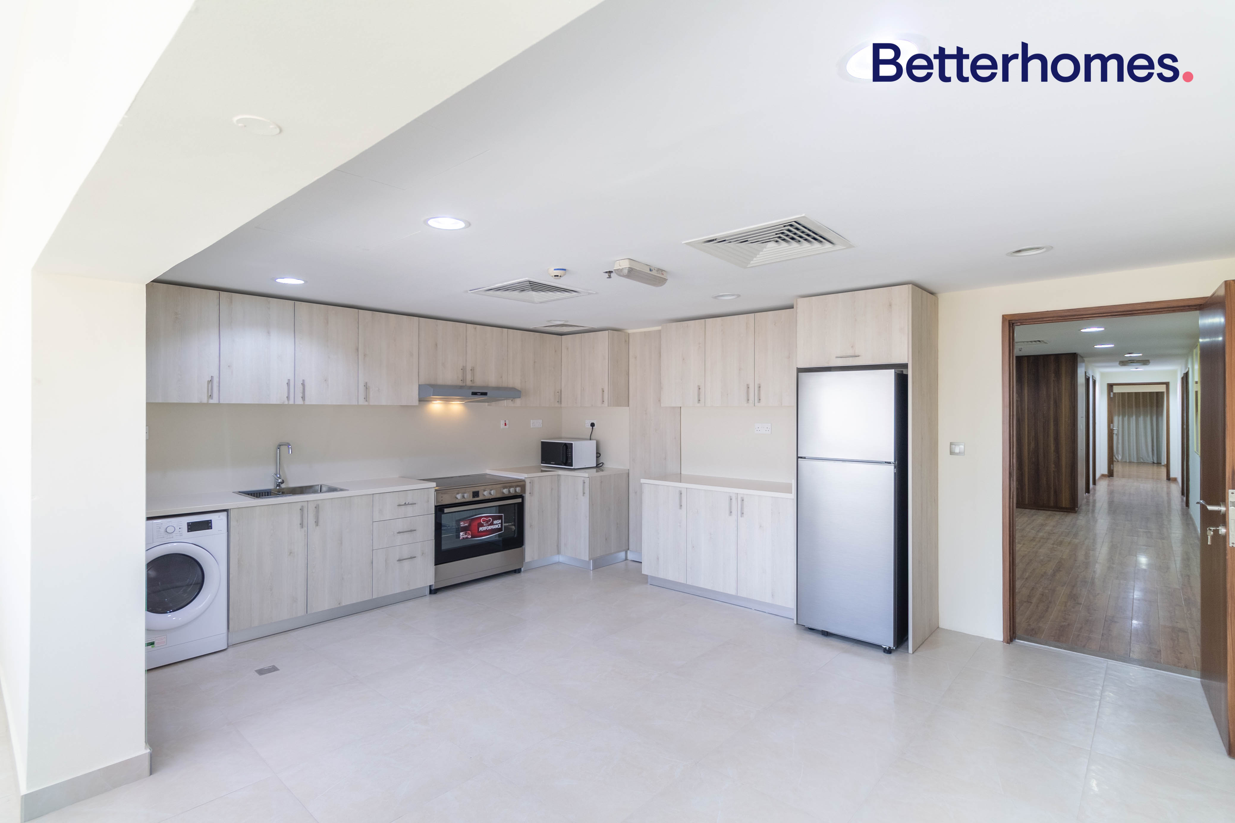EXCLUSIVE | 3 BEDROOMS| FULLY FURNISHED - photo 3