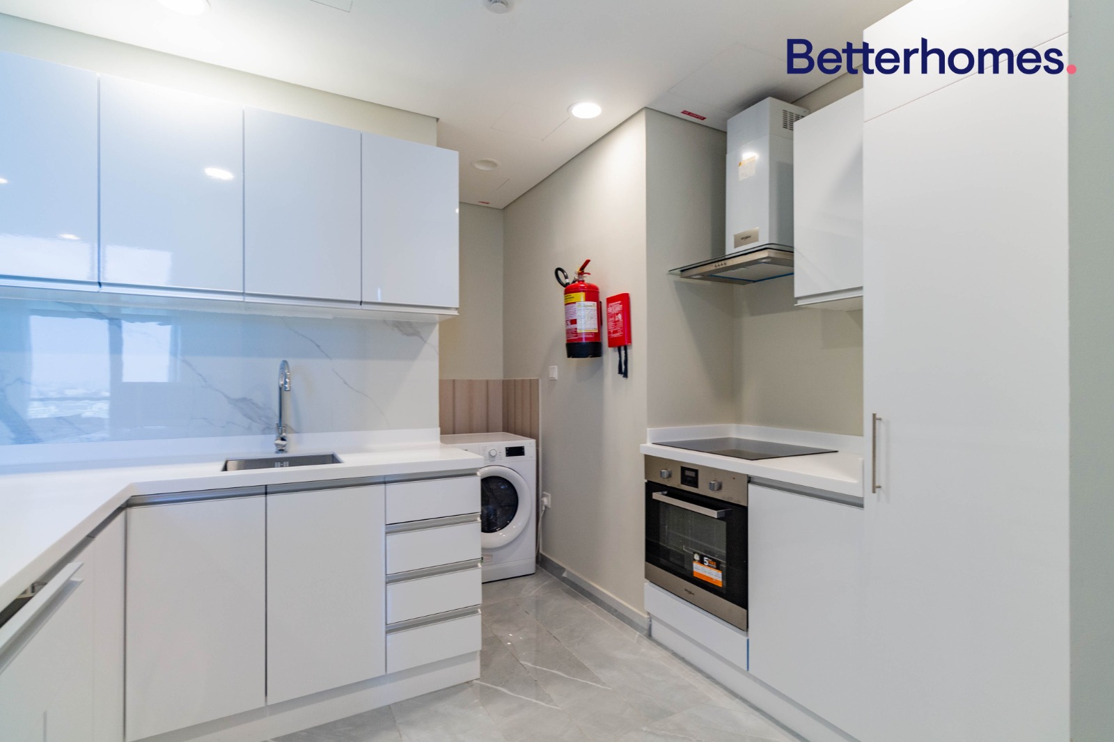 BRAND NEW | FULLY FURNISHED | BEACH ACCESS