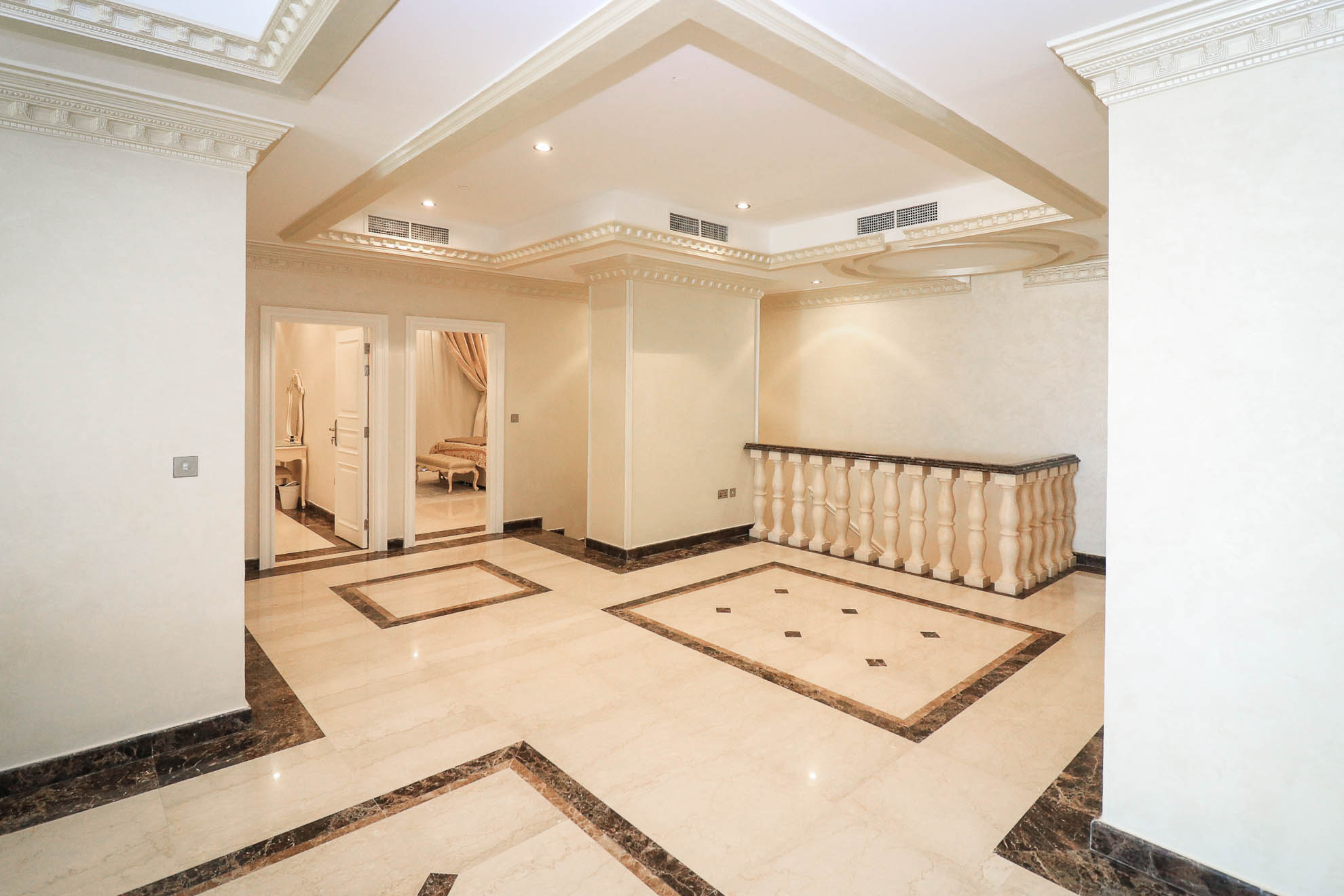 INVESTMENT WISE | 5 BEDROOMS | PENTHOUSE - photo 2