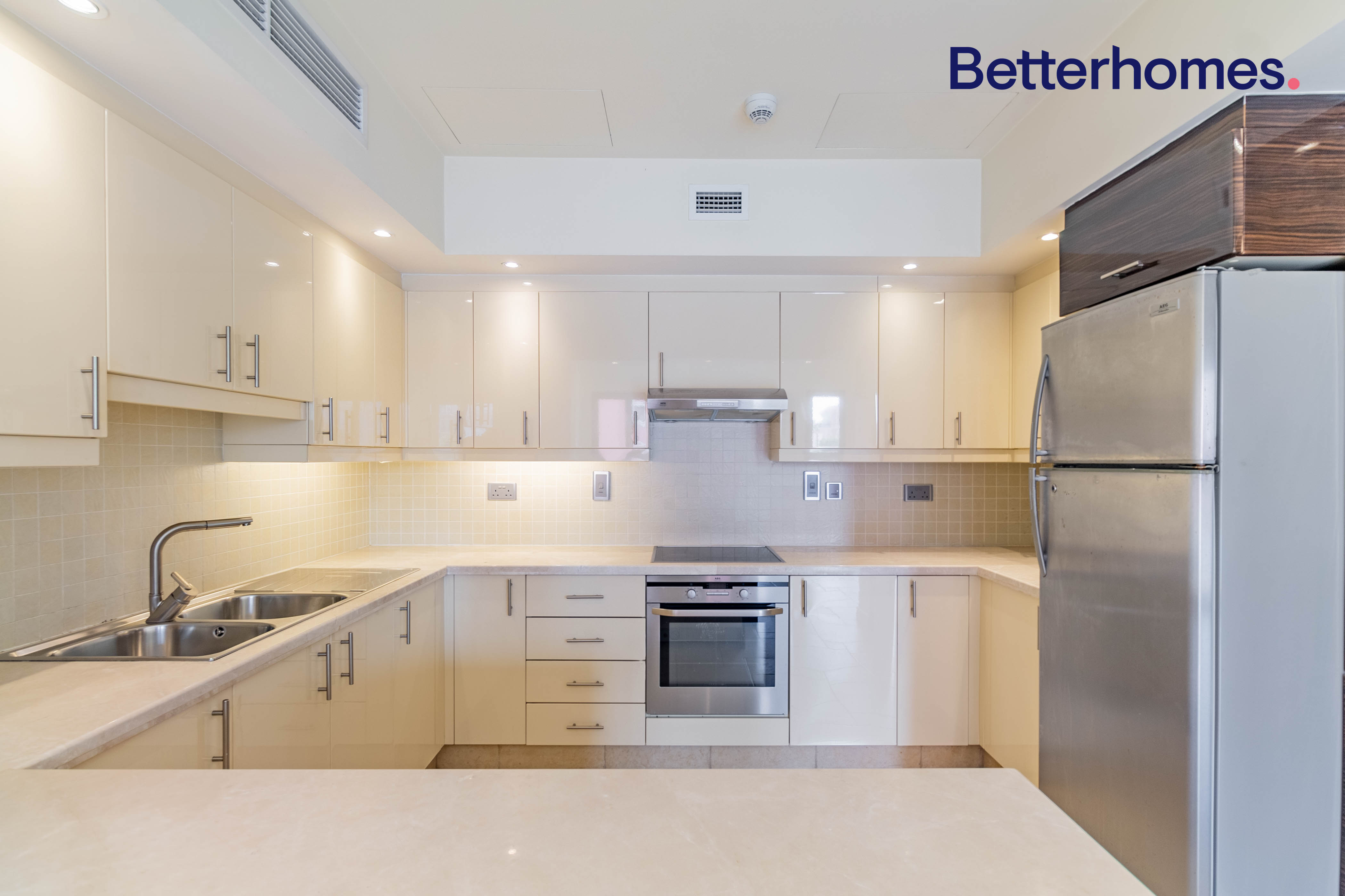 HIGH END | 1 BEDROOM | FULLY FURNISHED