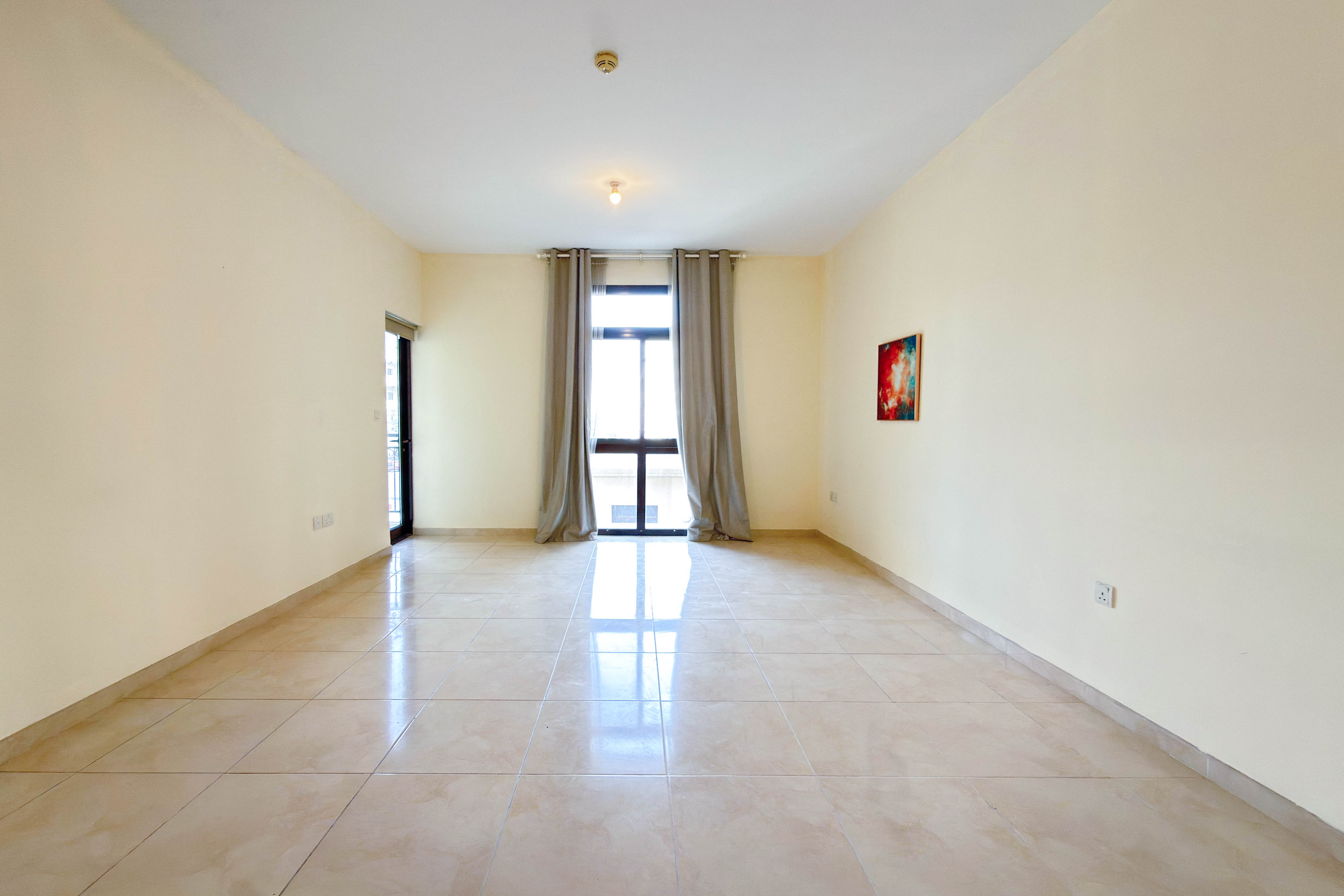 SMART INVESTMENT | 1 BEDROOM | SEMI FURNISHED